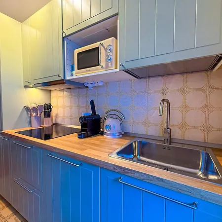 Casa Pini - Near The Lägenhet Auronzo di Cadore